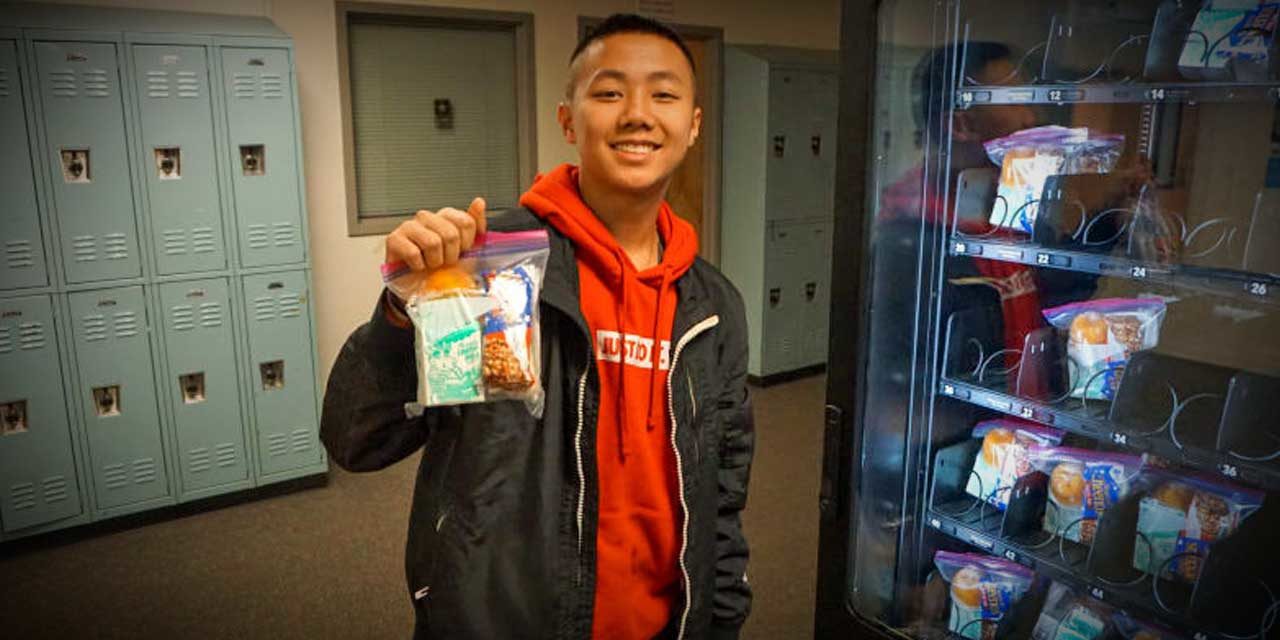 Vending machine at Tyee High School offers nutritious breakfasts on the go
