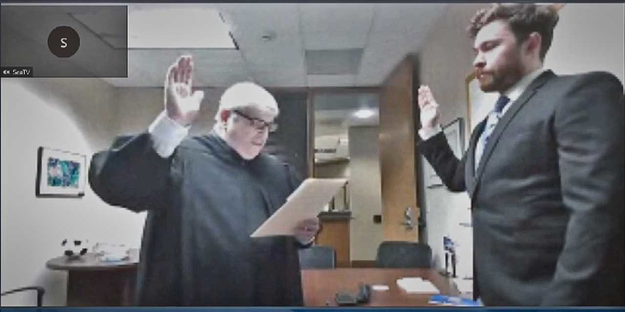 Jake Simpson sworn in as newest SeaTac City Councilmember