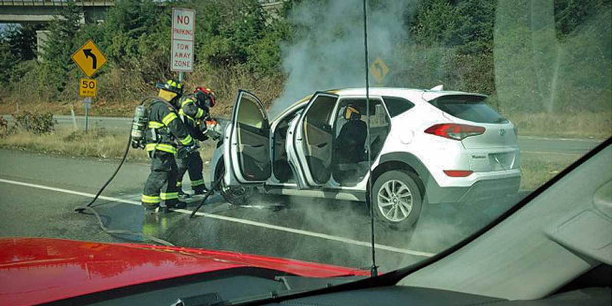 Car fire closes 2 lanes of SR 518 in SeaTac Wednesday