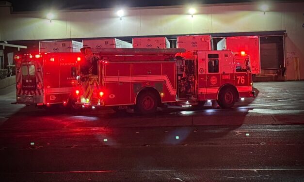 Emergency crews contain ammonia leak in Tukwila Monday morning