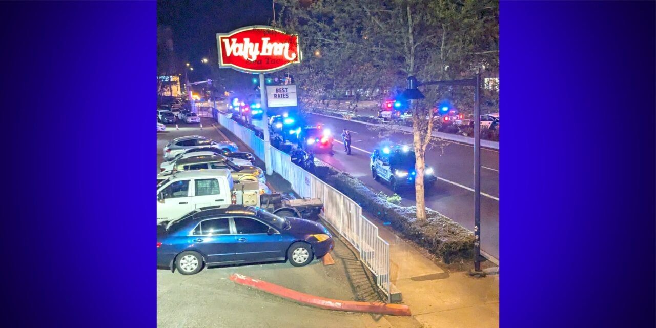 Juvenile suspect arrested after armed robbery on Pacific Highway South early Saturday